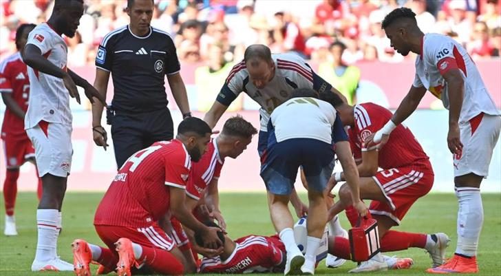 Bayern Münih'te korku dolu anlar 1 bayern munihte korku dolu anlar ewpe3i4R