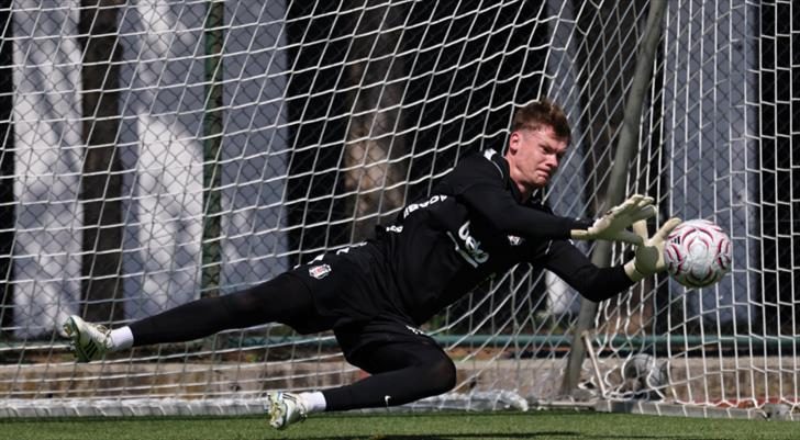 Beşiktaş, Hradec Kralove maçının hazırlıklarına başladı 1 besiktas hradec kralove macinin hazirliklarina basladi p4TAsz1G