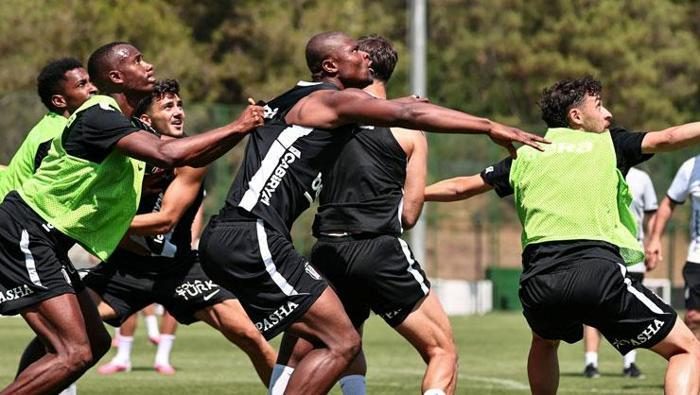 Beşiktaş - Midtjylland maçını şifresiz veren kanallar | Beşiktaş - Midtjylland maçı canlı yayın 4 besiktas midtjylland macini sifresiz veren kanallar besiktas midtjylland maci canli yayin vJmHjMI6