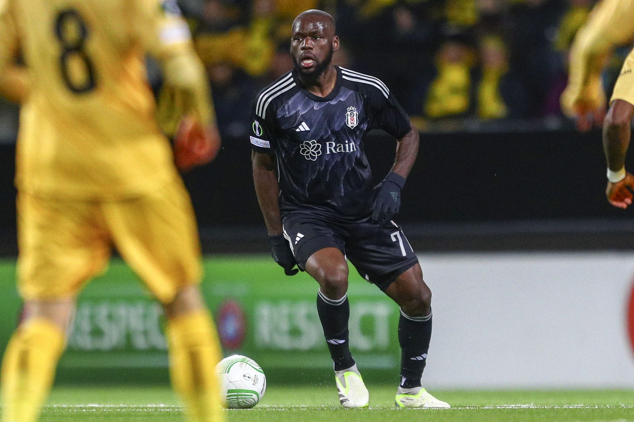 besiktas ve galatasaray arasindaki transfer yarisinda sicak gelisme takas teklifi 7