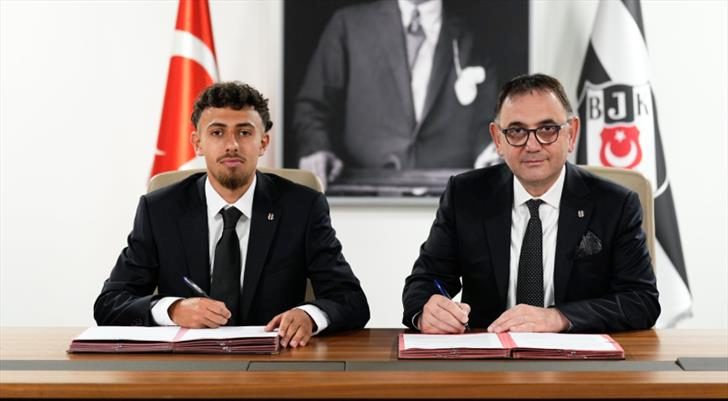 Beşiktaş yeni transferini duyurdu! 4 yıllık imza 1 besiktas yeni transferini duyurdu 4 yillik imza 6NOmLpzt