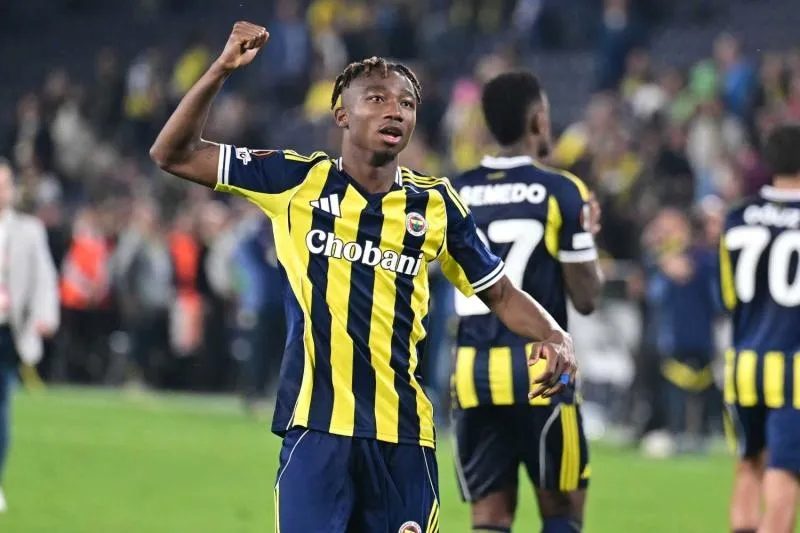 Beşiktaş'a Fenerbahçe'den 2 transfer birden! Önder Özen ve Oğuz Çetin görüştü 6 besiktasa fenerbahceden 2 transfer birden onder ozen ve oguz cetin gorustu 4 MaSm5u8t