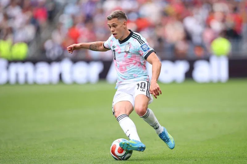 Beşiktaş'ın yeni bombası Leandro Trossard kimdir, kaç yaşında? 5 besiktasin yeni bombasi leandro trossard kimdir kac yasinda 3 sG1NgJeY