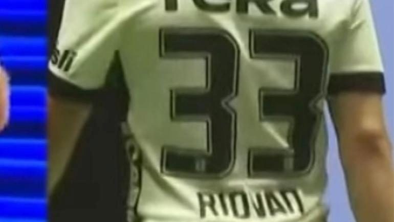 Beşiktaş'ın yeni dönem forması görücüye çıktı! İşte 2026-2027 formaları... 6 besiktasin yeni donem formasi gorucuye cikti iste 2026 2027 formalari 4 jfnjFPj3
