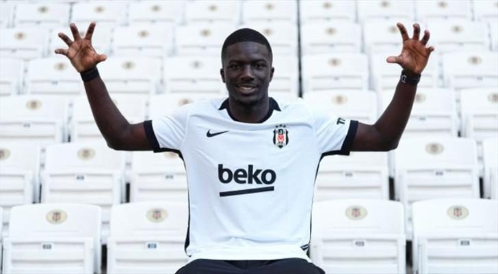 Beşiktaş'ın yeni transferi Kassoum Ouattara top başı yaptı! 1 besiktasin yeni transferi kassoum ouattara top basi yapti NkYDagJJ