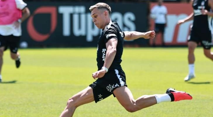Beşiktaş'ta Hradec Kralove hazırlıkları sürüyor 1 besiktasta hradec kralove hazirliklari suruyor MeffzRwD