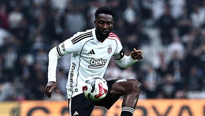 Beşiktaş'ta Italiano 7 yıldızın biletini kesti! İdmana bile almadı 3 besiktasta italiano 7 yildizin biletini kesti idmana bile almadi 1 yQATQdip