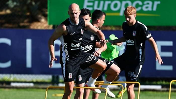 Beşiktaş'ta Italiano 7 yıldızın biletini kesti! İdmana bile almadı 5 besiktasta italiano 7 yildizin biletini kesti idmana bile almadi 3 4JAnERb9
