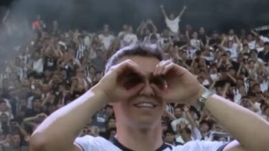 Beşiktaş'ta Leandro Trossard için görkemli imza töreni 5 besiktasta leandro trossard icin gorkemli imza toreni advIQYff