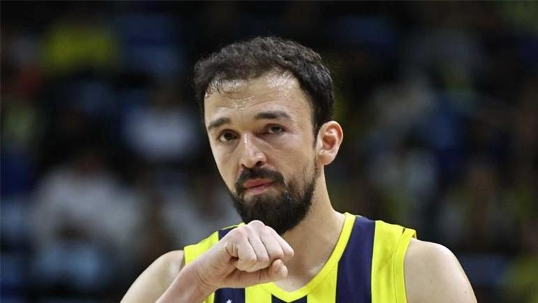 Beşiktaş'tan ayrıldı! Adım adım Fenerbahçe'ye 2 besiktastan ayrildi adim adim fenerbahceye 0 lgkjwyCd