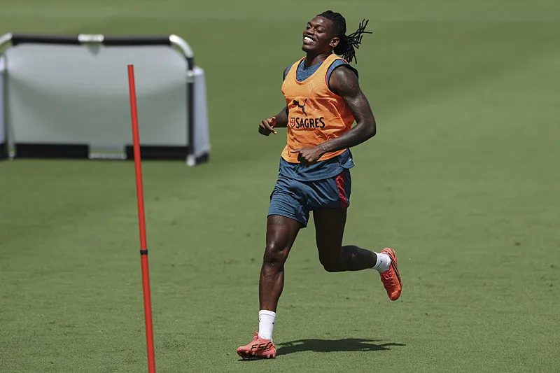 besiktastan rafael leao hamlesi fenerbahce ve galatasaray derken 7 UwYW7jvS