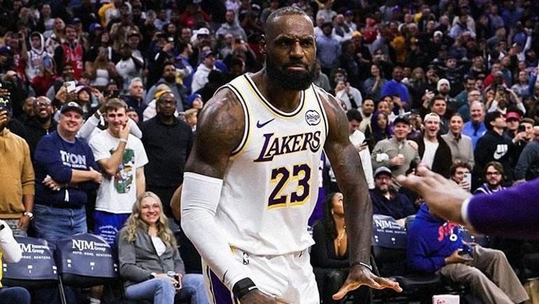 Bir periyot sona erdi! LeBron James Lakers'a veda etti 5 bir periyot sona erdi lebron james lakersa veda etti 3 pZXh8ncr