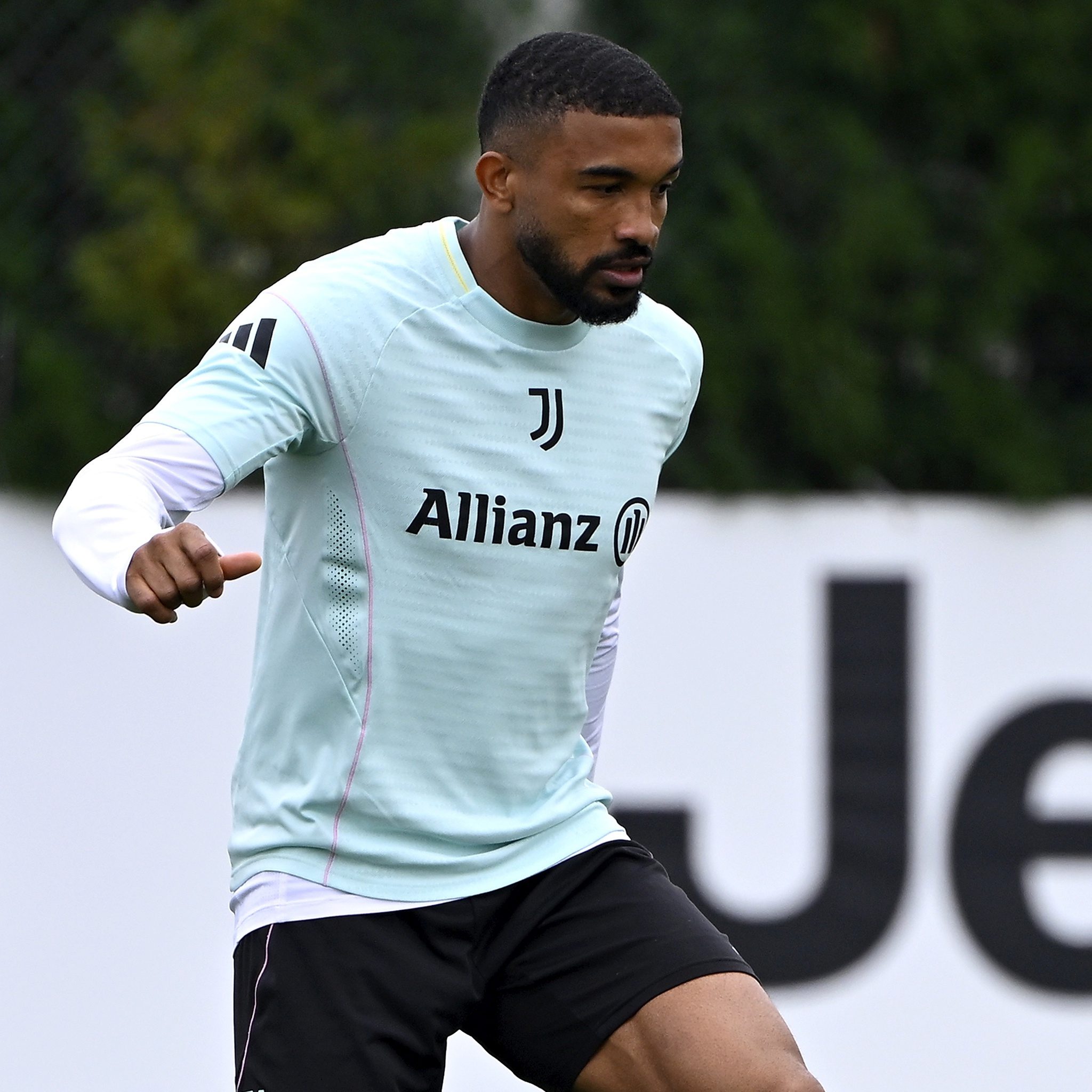 bremerden galatasaraya transfer yaniti 8 milyon euroluk mukavele teklif edilmisti 5 1Y1MugQG