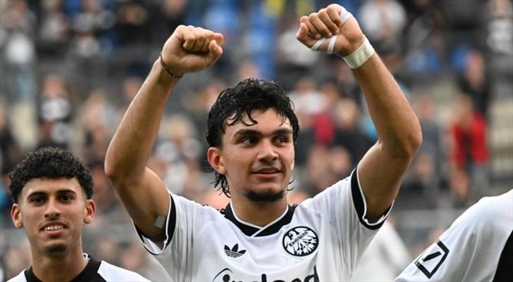 Can Uzun 2 gol attı, Frankfurt 11-0 kazandı! 1 can uzun 2 gol atti frankfurt 11 0 kazandi pRHHq7MM