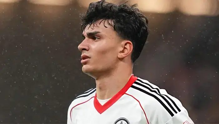 Can Uzun transferinde Galatasaray'a Almanya'dan berbat haber! Bu türlü duyurdular 5 can uzun transferinde galatasaraya almanyadan berbat haber bu turlu duyurdular 3 46RFpj48