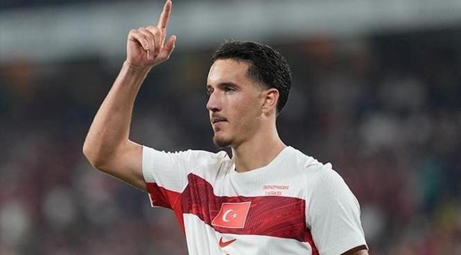 canli galatasaray ve fenerbahce transferde karsi karsiya amac burnleyin yildizi 10 kaVJt6Wg