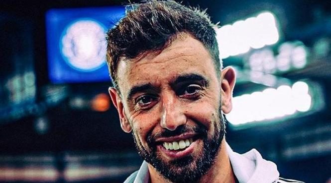 CANLI | Galatasaray'a transferde müjdeli haber! Yıldız futbolcu için 'İstanbul' yolları gözüktü 6 canli galatasaraya transferde mujdeli haber yildiz futbolcu icin istanbul yollari gozuktu 4 JB7d1XND