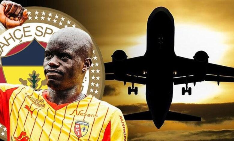 CANLI | Transfer için resmi açıklama geldi! Yıldız oyuncunun yeni adresi Fenerbahçe... 1 canli transfer icin resmi aciklama geldi yildiz oyuncunun yeni adresi fenerbahce 9KYzYcsf