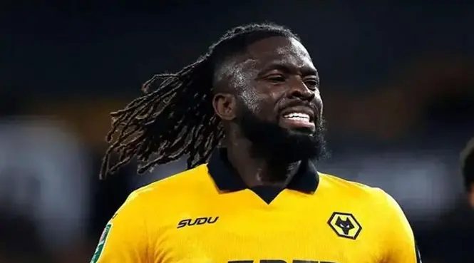 canli transferde sicak gelisme besiktasa sef stoper l o pereira 10 VZnFHQC9