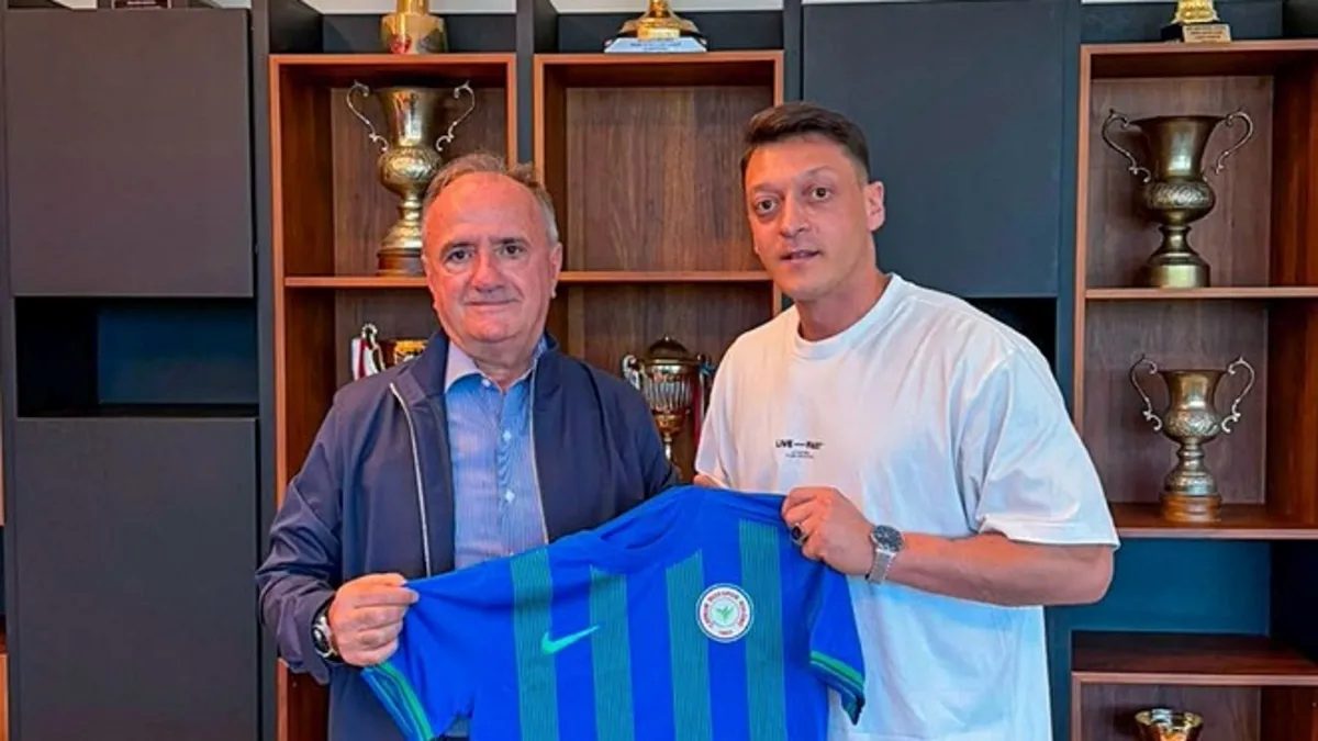 Çaykur Rizespor Başkanı Saruhan, "Rizespor Akademi" için Mesut Özil ile bir araya geldi 7 caykur rizespor baskani saruhan rizespor akademi icin mesut ozil ile bir araya geldi 8v95q8tj