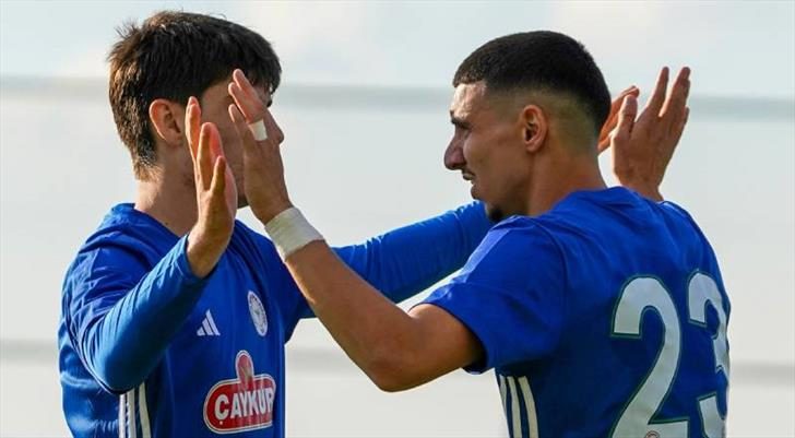 Çaykur Rizespor hazırlık maçında güle oynaya kazandı! 1 caykur rizespor hazirlik macinda gule oynaya kazandi