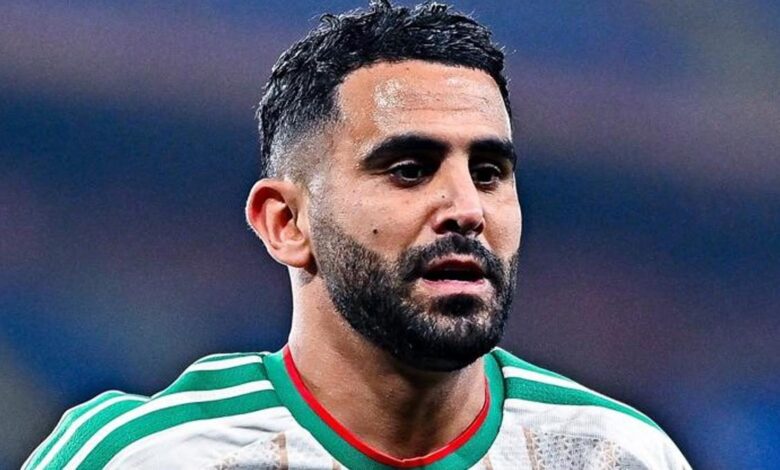 cezayirde bir devrin sonu mahrez milli takimi birakti dg4g9HIK