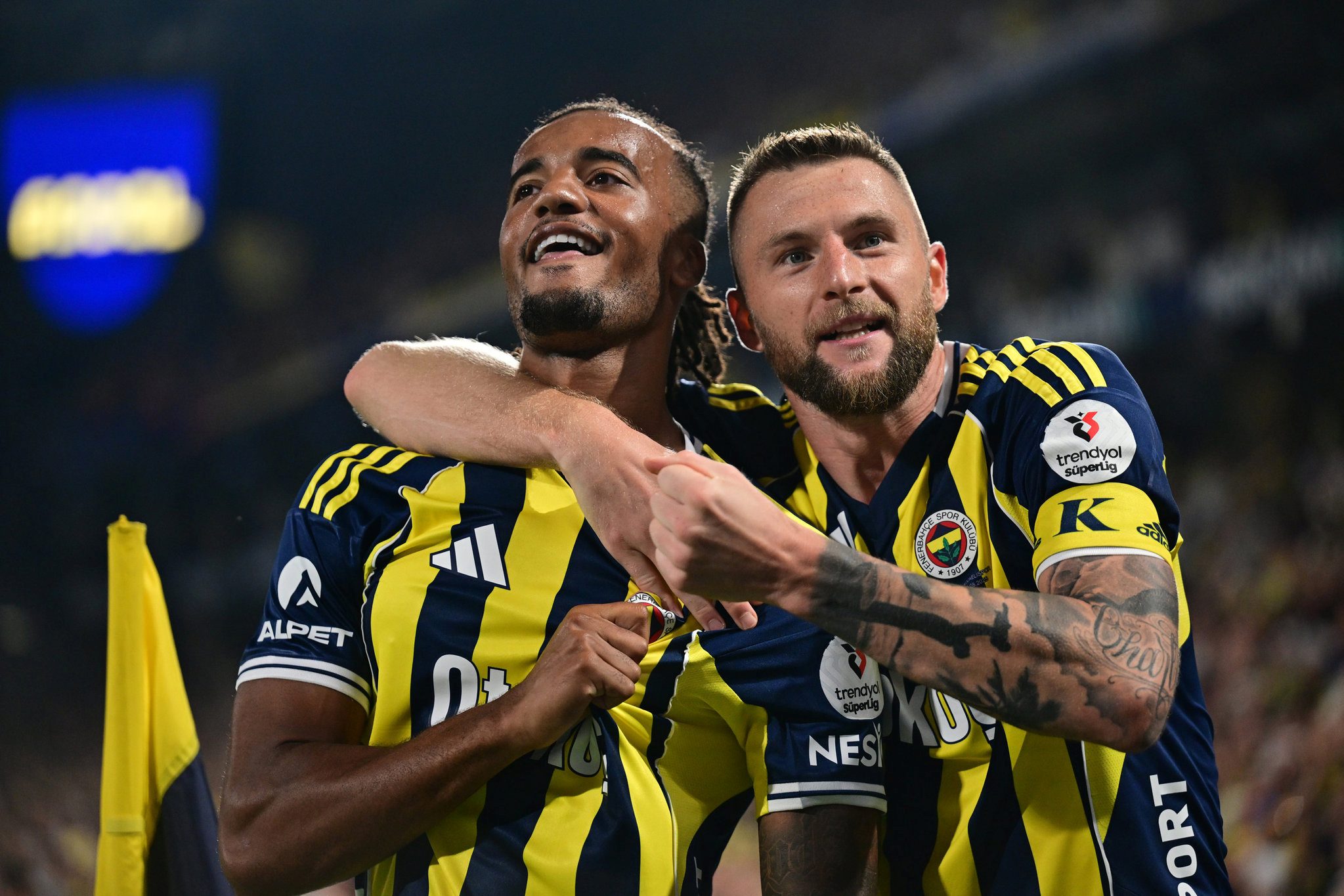 Chelsea ve Manchester United, Fenerbahçe'nin yıldızını istiyor! 9 chelsea ve manchester united fenerbahcenin yildizini istiyor 7 WbLpGJju