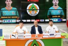 corendon alanyasporda 2 transfer birden PUB3lQaX
