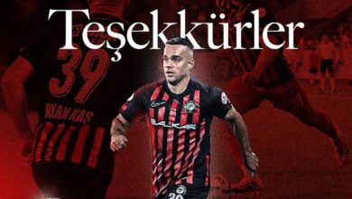 corum fk erkan kas ile yollarini ayirdi Yg91Sf8Y
