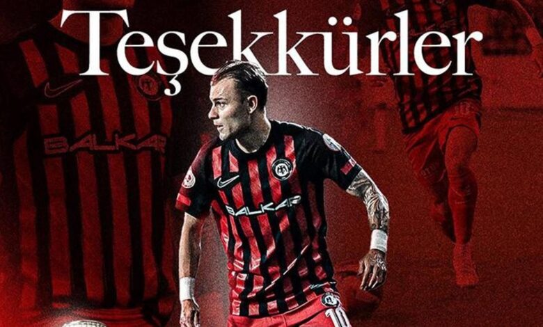Çorum FK'da Yusuf Erdoğan ile yollar ayrıldı 1 corum fkda yusuf erdogan ile yollar ayrildi j8VLhzhW