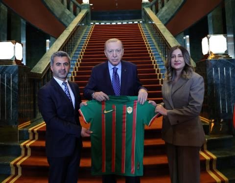 Cumhurbaşkanı Erdoğan, Trendol Muhteşem Lig'e Yükselen Grupları Kabul Etti 8 cumhurbaskani erdogan trendol muhtesem lige yukselen gruplari kabul etti 6 kZNR5naD