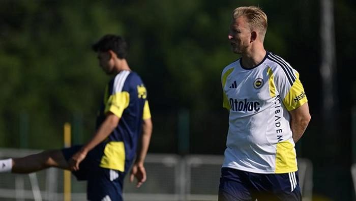 dirk kuyt birinci kere acikladi fenerbahceye donme hayalim daima vardi aziz yildirim ve RHjfhgTs
