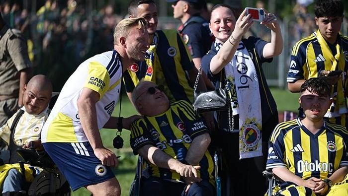 dirk kuyt birinci kere acikladi fenerbahceye donme hayalim daima vardi aziz yildirim ve nv61GYuN