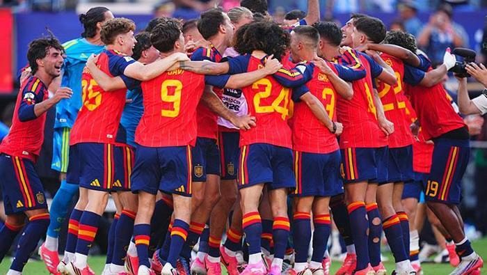 Dünya Kupası'nda maç bitti, ortalık boks ringine döndü! Paredes sinirlerine hakim olamadı 3 dunya kupasinda mac bitti ortalik boks ringine dondu paredes sinirlerine hakim olamadi 1