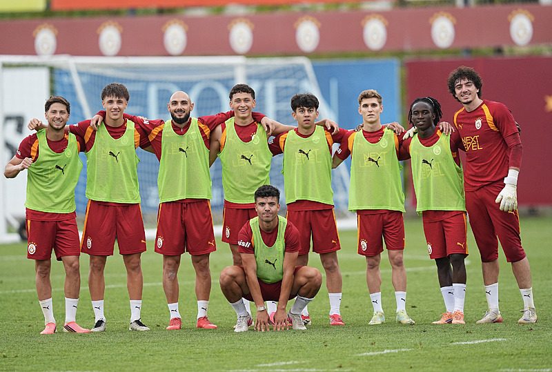 dunya kupasinin parlayan yildizi galatasarayin radarinda 2