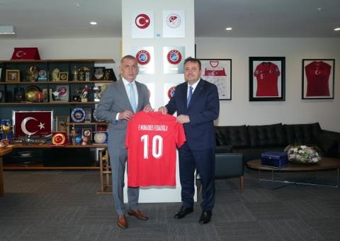 Fatma Şahin, TFF Başkanı Hacıosmanoğlu'nu Ziyaret Etti 9 fatma sahin tff baskani haciosmanoglunu ziyaret etti 7 cASBO4An