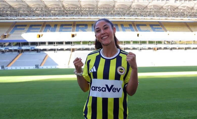Fenerbahçe arsaVev Kadın Futbol Takımı Fatma Şakar transferini açıkladı! 1 fenerbahce arsavev kadin futbol takimi fatma sakar transferini acikladi D5yQNx2y