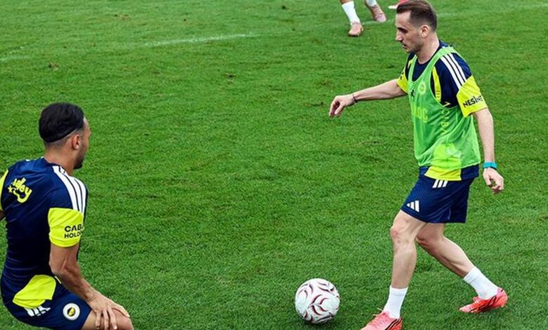 Fenerbahçe, Avusturya kampındaki birinci idmanını yaptı 1 fenerbahce avusturya kampindaki birinci idmanini yapti ewk3G4IO
