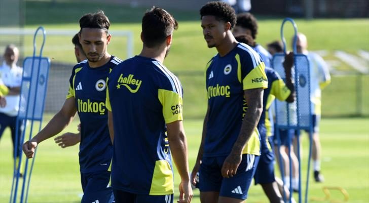 Fenerbahçe, Avusturya'daki ilk idmanını gerçekleştirdi 1 fenerbahce avusturyadaki ilk idmanini gerceklestirdi A741sDO1