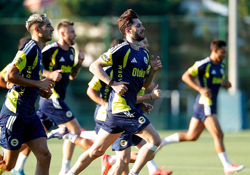 Fenerbahçe eski yıldızını tekrar takımına katıyor! Transferde sıcak gelişme 2 fenerbahce eski yildizini tekrar takimina katiyor transferde sicak gelisme 0 mfdWwHV3