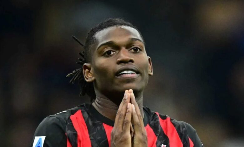 Fenerbahçe Leao için Milano'da! İşte o manzara 1 fenerbahce leao icin milanoda iste o manzara Nrq5mugh