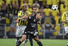 fenerbahce penalti kazandi talisca ceza alaninda yerde kaldi SaPMfWlf