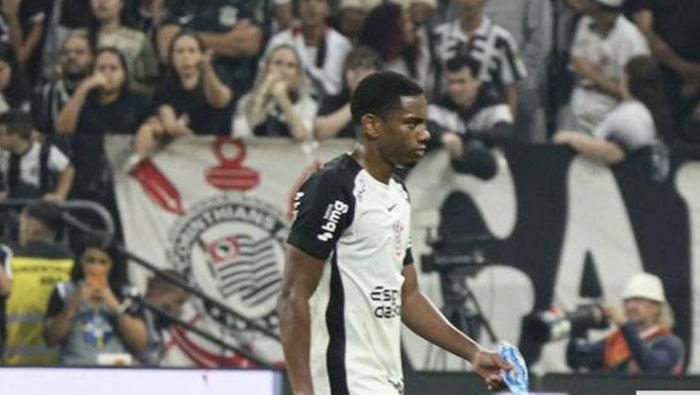 fenerbahce pesindeydi juventus yildiz isme talip oldu 4 K6DnFpJu
