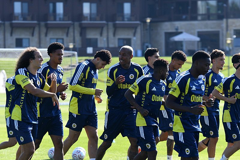 Fenerbahçe transferde gözünü karattı! Guirassy için o 5 ismin biletleri kesiliyor 10 fenerbahce transferde gozunu karatti guirassy icin o 5 ismin biletleri kesiliyor 8 Z4AfFkeJ