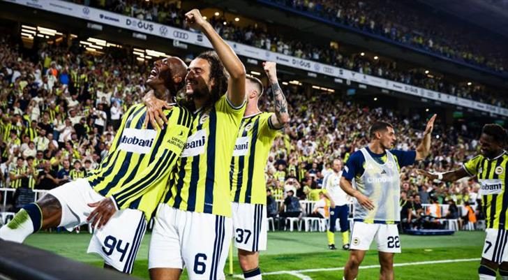 Fenerbahçe, tur için Polonya'da 1 fenerbahce tur icin polonyada Mj9G9Wmi