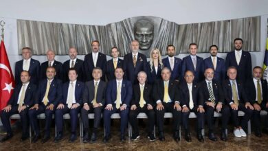Fenerbahçe'de 7 istifa! 14 fenerbahcede 7 istifa xEvBAFCx