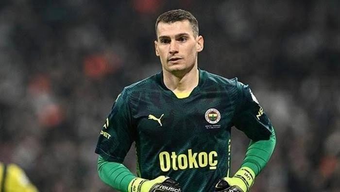 Fenerbahçe'de birinci ayrılık resmileşiyor! İşte bonservis bedeli... 5 fenerbahcede birinci ayrilik resmilesiyor iste bonservis bedeli 3 cmdXMkK6