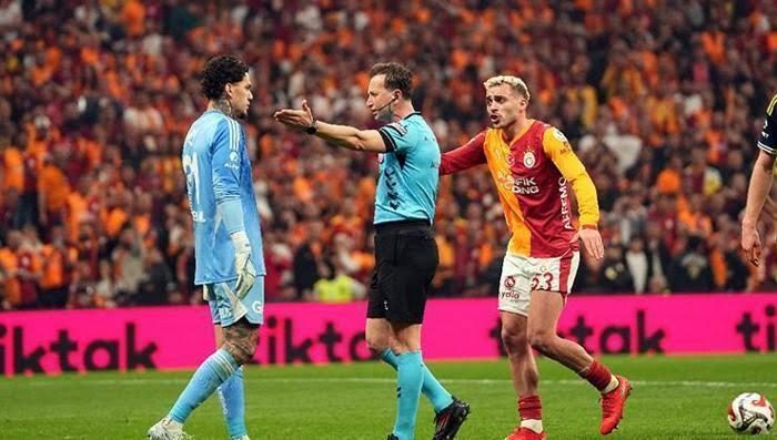 Fenerbahçe'de dananın kuyruğu kopuyor! Vakit geldi çattı: Aziz Yıldırım-Ederson masaya oturuyor 5 fenerbahcede dananin kuyrugu kopuyor vakit geldi catti aziz yildirim ederson masaya oturuyor 3