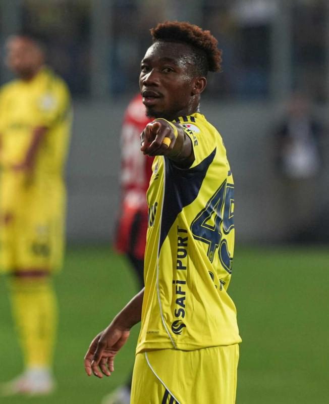 fenerbahcede dorgeles neneye 2 talip var ismail kartalin karari 3 uGIX3MCM