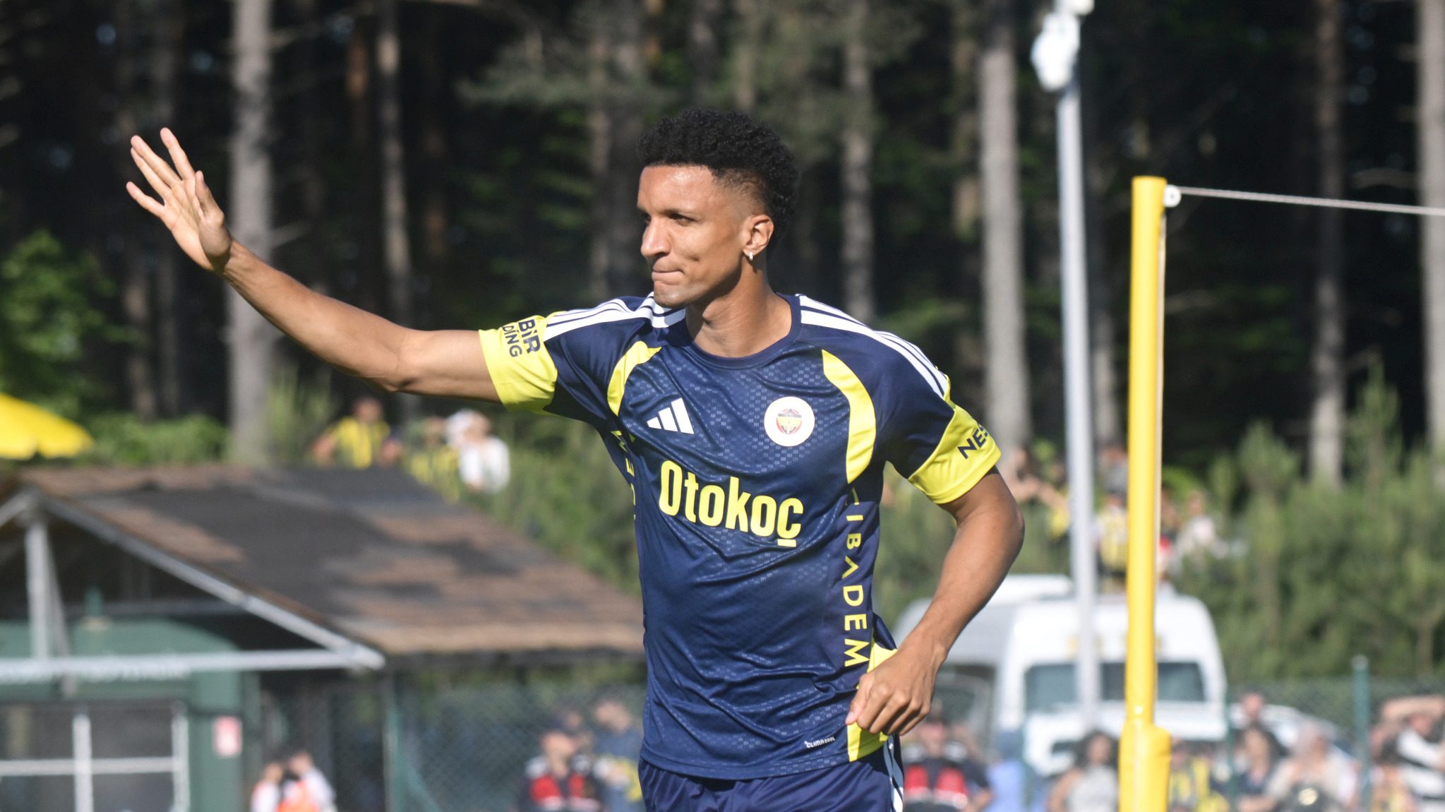 fenerbahcede gornik maci sonrasi birinci ayrilik gerceklesiyor kartalin en cok muhlet verdigi isimlerdendi 15 V7tWjWPB